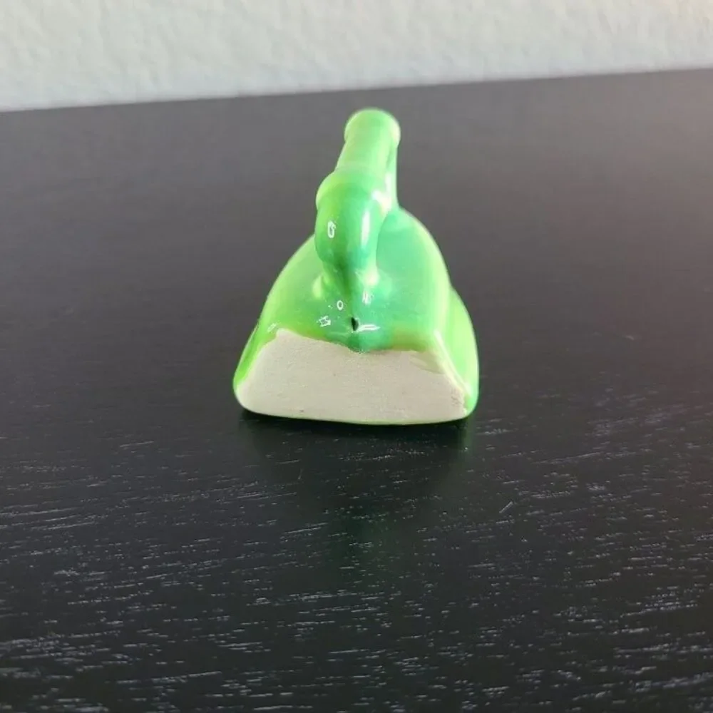 Vintage Green Ceramic Iron Shaped Mini Bud Vase Toothpick Sewing Needle Holder